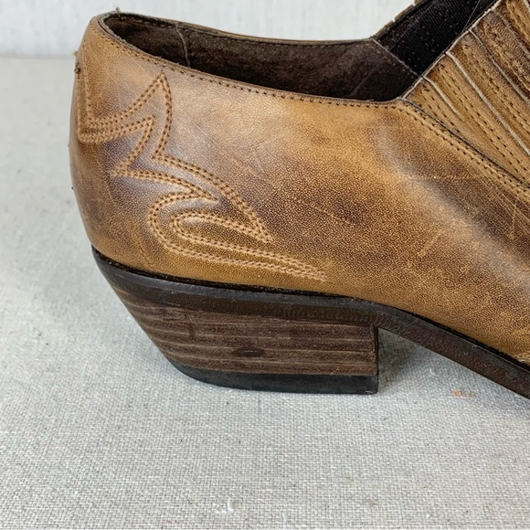 Guess~Vintage~Women’s 90’s Distressed Leather Western/Cowgirl Ankle Bootie~Sz7.5 - Picture 11 of 14